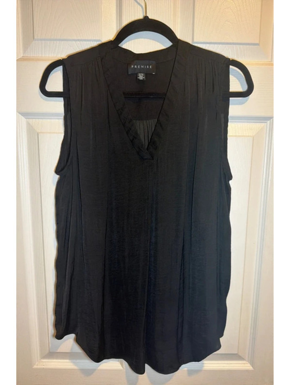 Premise Black Sleeveless V-Neck Blouse Size Medium